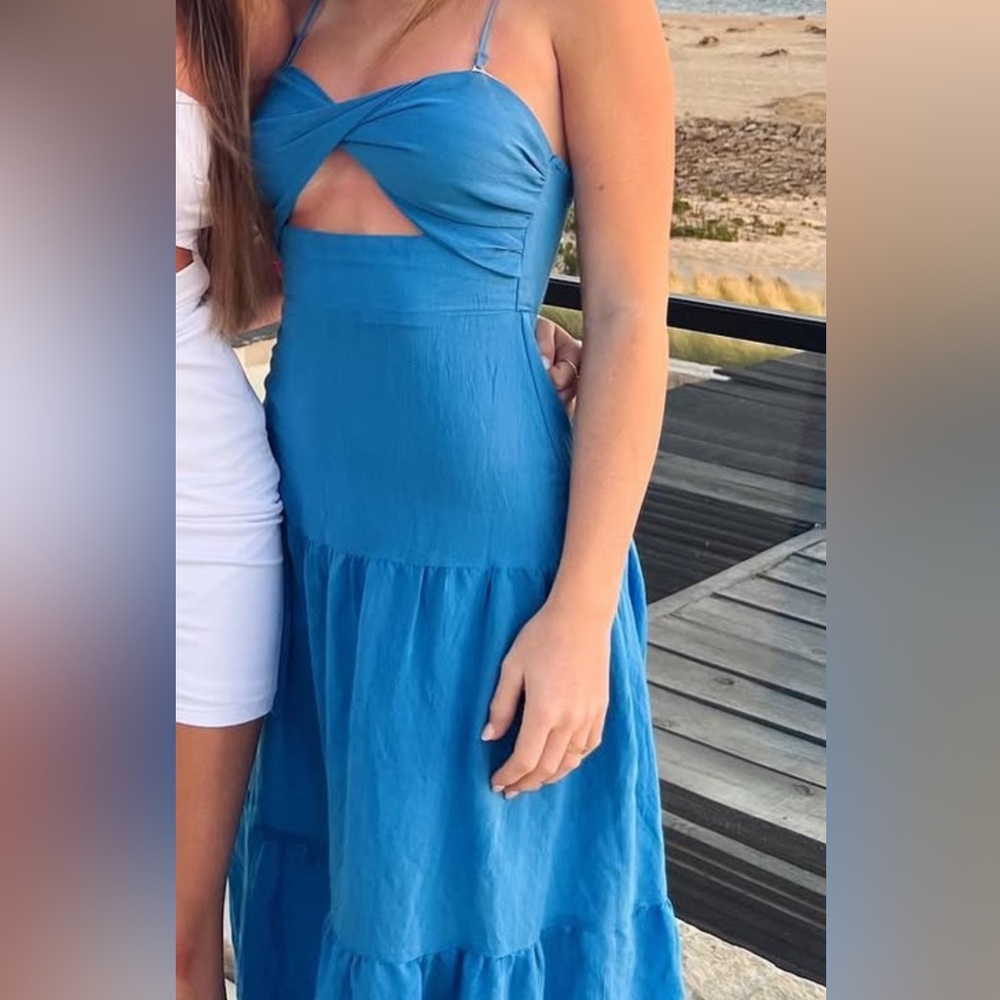 Elegant Blue Sleeveless Dress